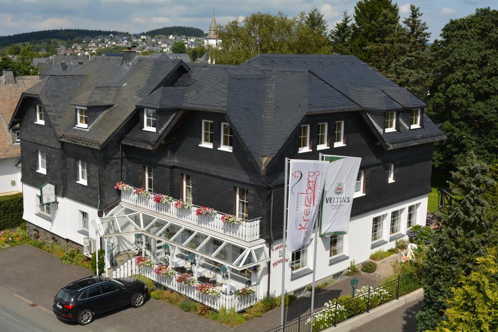 Hotel Zum Kreuzberg Winterberg Eksteriør billede